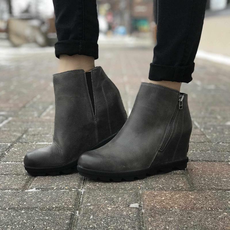 joan of arctic ii wedge